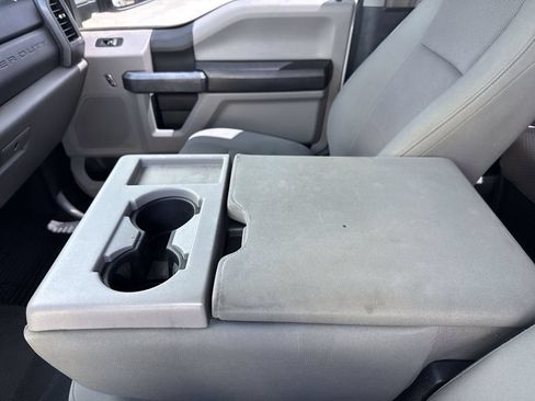 Used 2017 Ford F250 XL w/ Power Equipment Group AWD/4WD image 25