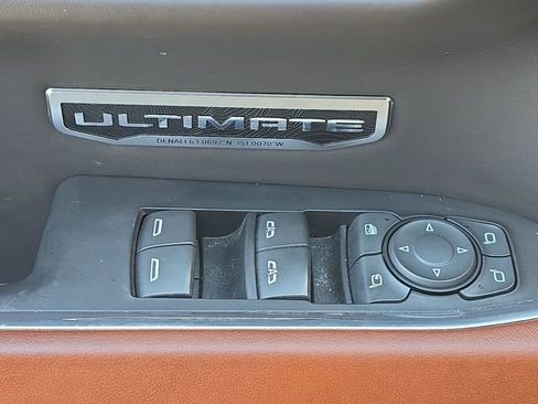 Used 2022 GMC Sierra 1500 Denali Ultimate image 30
