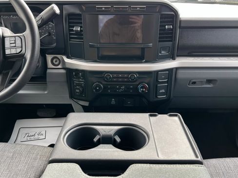 Used 2024 Ford F250 XLT image 13