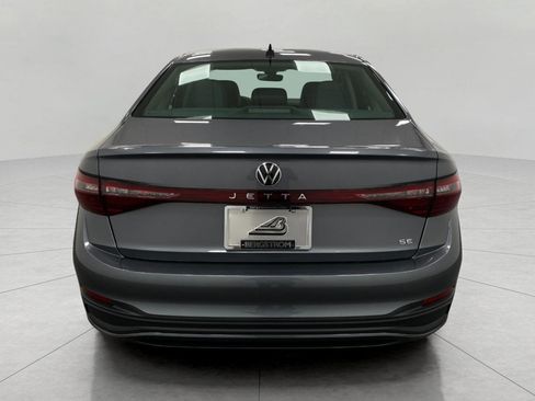 New 2025 Volkswagen Jetta SE image 4