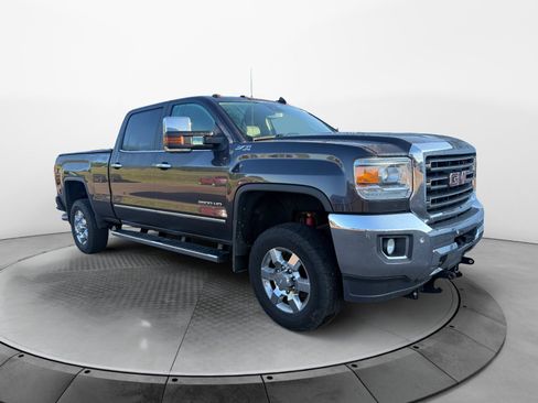 Used 2015 GMC Sierra 2500 SLT w/ Duramax Plus Package AWD/4WD image 4