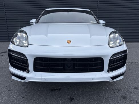 Used 2022 Porsche Cayenne GTS image 8