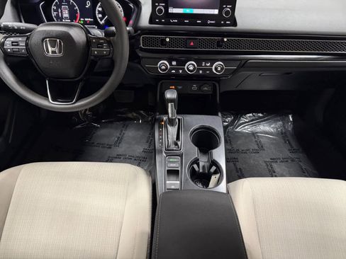 Used 2023 Honda Civic LX image 6