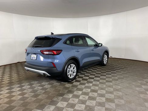 Used 2025 Ford Escape Active image 3