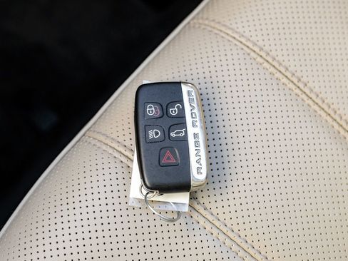 Used 2016 Land Rover Range Rover Sport Supercharged image 51