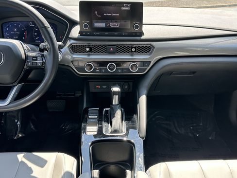 Used 2024 Acura Integra FWD image 25