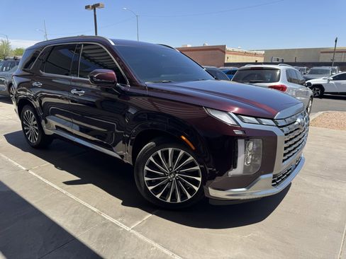 Used 2024 Hyundai Palisade Calligraphy image 6