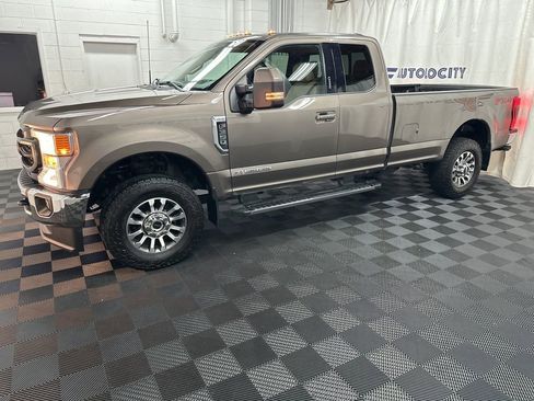 Used 2022 Ford F350 Lariat w/ Lariat Value Package AWD/4WD image 5