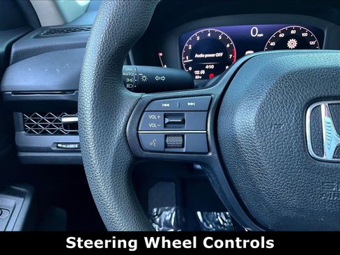 Used 2025 Honda Accord SE image 10