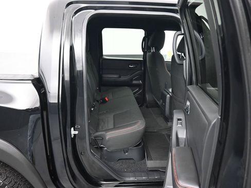 Used 2023 Nissan Frontier PRO-4X w/ Technology Package image 40