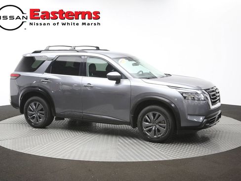 Used 2022 Nissan Pathfinder SV AWD/4WD image 44