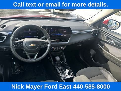 Used 2024 Chevrolet TrailBlazer LT FWD image 24