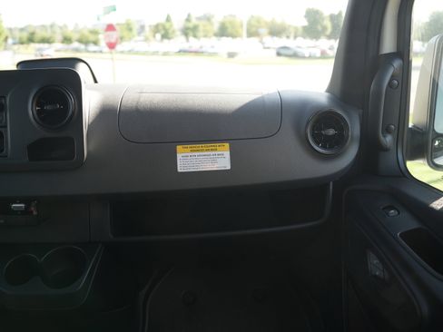 New 2025 Mercedes-Benz Sprinter 2500 image 30