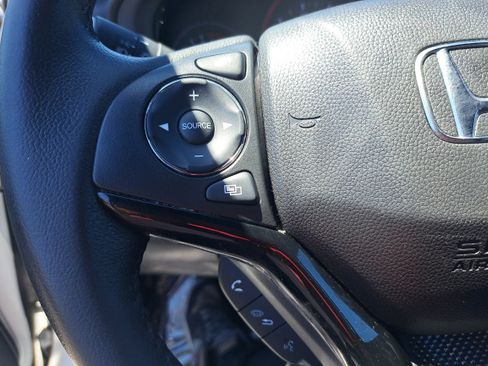 Used 2019 Honda HR-V Sport image 16