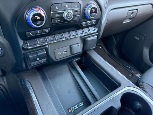 Used 2021 GMC Sierra 1500 Denali w/ Driver Alert Package II AWD/4WD image 19