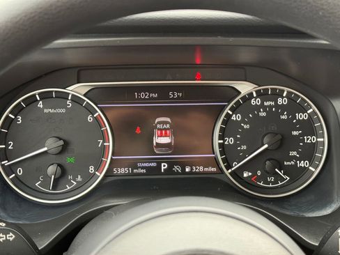 Used 2024 Nissan Rogue SV image 32