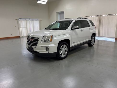 Used 2017 GMC Terrain SLT w/ Open Road Package FWD image 4