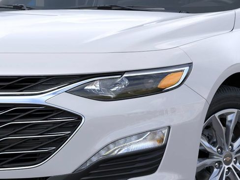 New 2024 Chevrolet Malibu LT FWD image 10