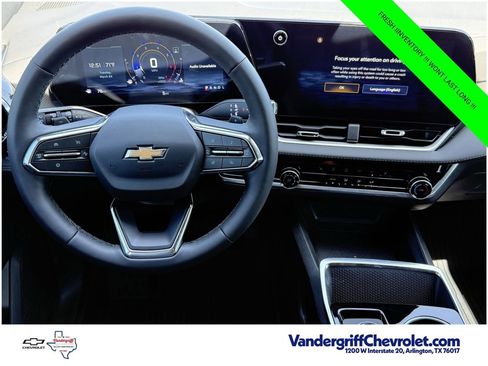 New 2026 Chevrolet Equinox LT w/ Safety and Technology Package FWD image 11