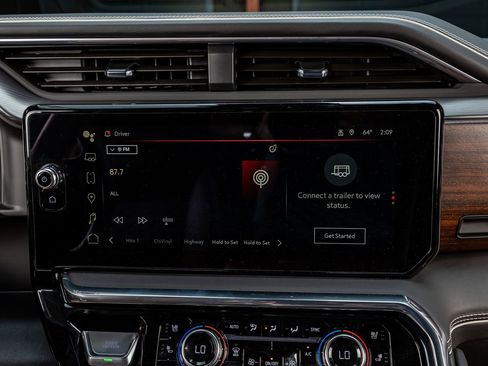 Used 2025 GMC Sierra 2500 Denali Ultimate image 23