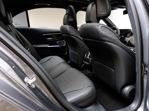 Used 2025 Mercedes-Benz C 300 4MATIC Sedan image 35