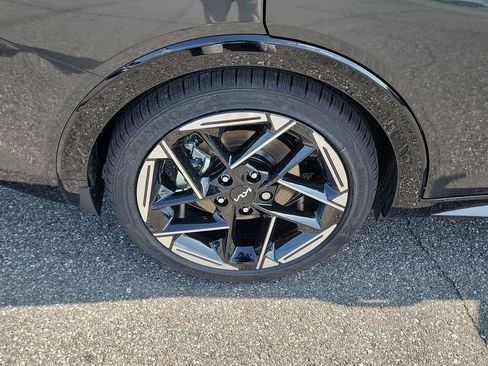 New 2026 Kia K4 GT-Line w/ GT-Line Premium Package FWD image 38