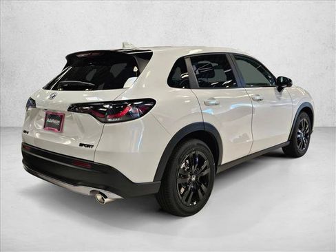 New 2027 Honda HR-V Sport image 4