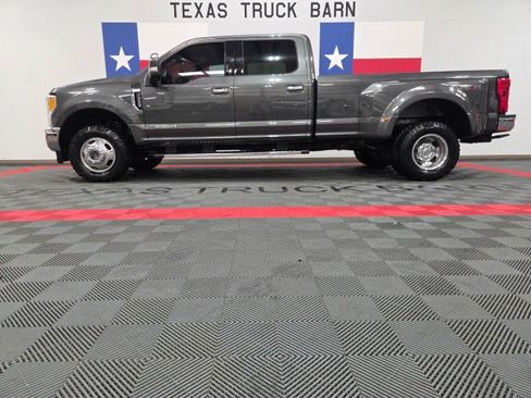 Used 2017 Ford F350 Lariat w/ Chrome Package AWD/4WD image 1