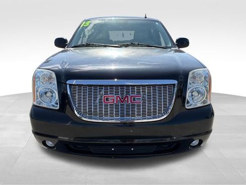 Used 2013 GMC Yukon SLT w/ SLT-2 Equipment Package RWD image 2