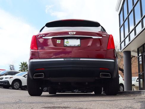 Used 2017 Cadillac XT5 Luxury w/ Driver Awareness Package image 12