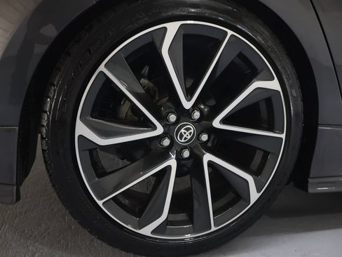 Used 2022 Toyota Corolla XSE FWD image 33