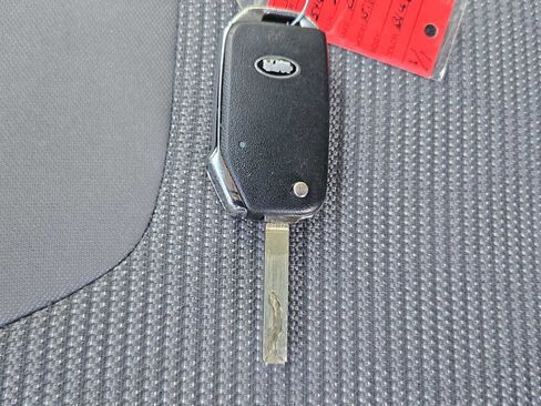 Used 2021 Kia Niro LX image 31