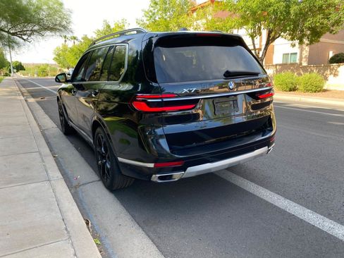 Used 2025 BMW X7 xDrive40i w/ Parking Assistance Package AWD/4WD image 16