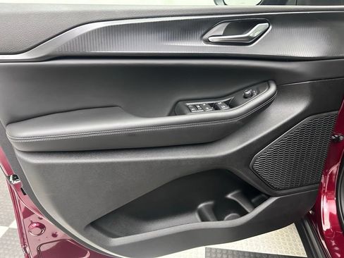 New 2026 Jeep Grand Cherokee L Laredo AWD/4WD image 10