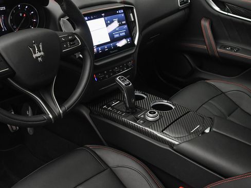 New 2024 Maserati Ghibli Modena image 39