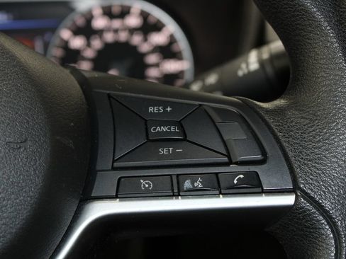 Used 2024 Nissan Altima 2.5 SV FWD image 29