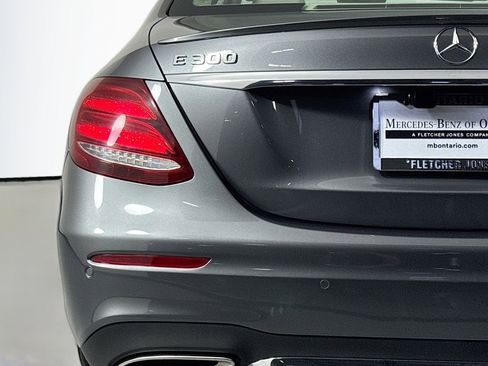 Used 2019 Mercedes-Benz E 300 image 14
