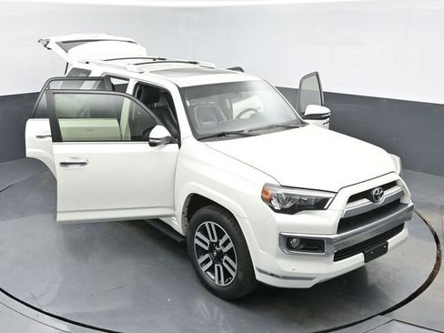 Used 2018 Toyota 4Runner Limited AWD/4WD image 35
