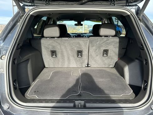 Used 2023 Chevrolet Equinox LT image 5