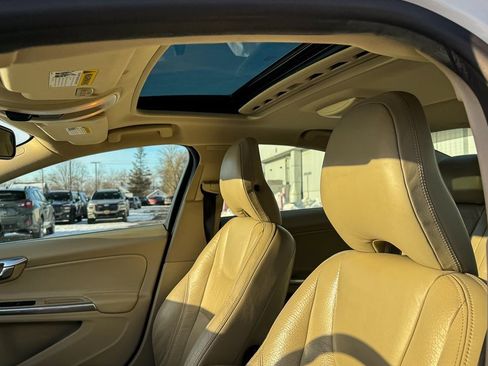 Used 2011 Volvo S60 T6 image 15