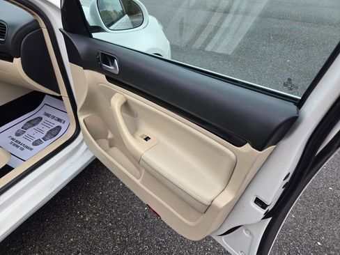 Used 2014 Volkswagen Jetta SE image 24