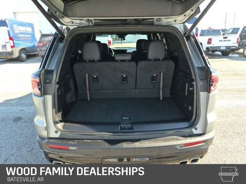 Used 2025 GMC Acadia AT4 w/ Super Cruise Package image 9