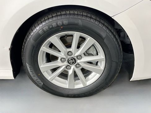 Used 2025 Toyota Camry LE FWD image 37