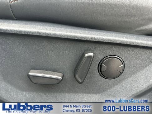 Used 2025 Ford Expedition Active image 12