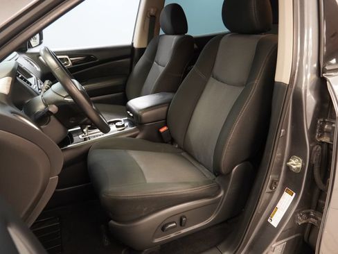 Used 2020 Nissan Pathfinder SV AWD/4WD image 3