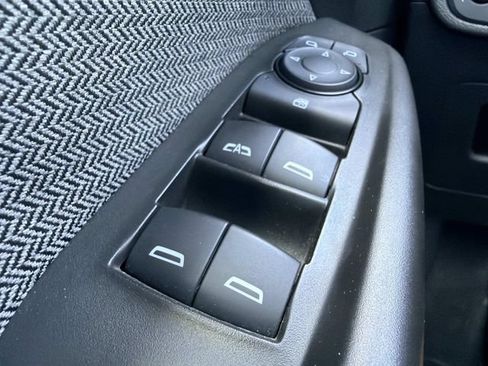 Used 2025 Chevrolet TrailBlazer LT AWD/4WD image 20