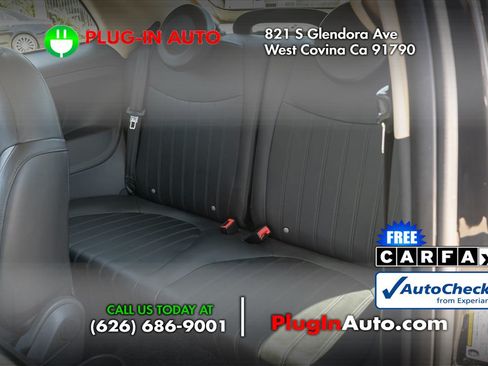 Used 2012 FIAT 500 Lounge w/ Luxury Leather Pkg FWD image 12