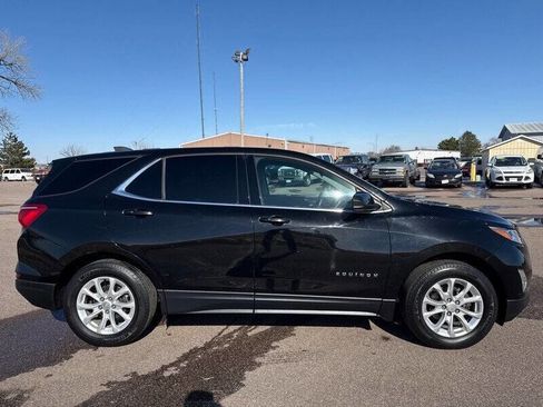 Used 2018 Chevrolet Equinox LT image 9
