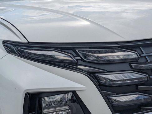 Certified 2025 Hyundai Tucson SEL image 9