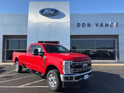 New 2025 Ford F250 XLT w/ FX4 Off-Road Package